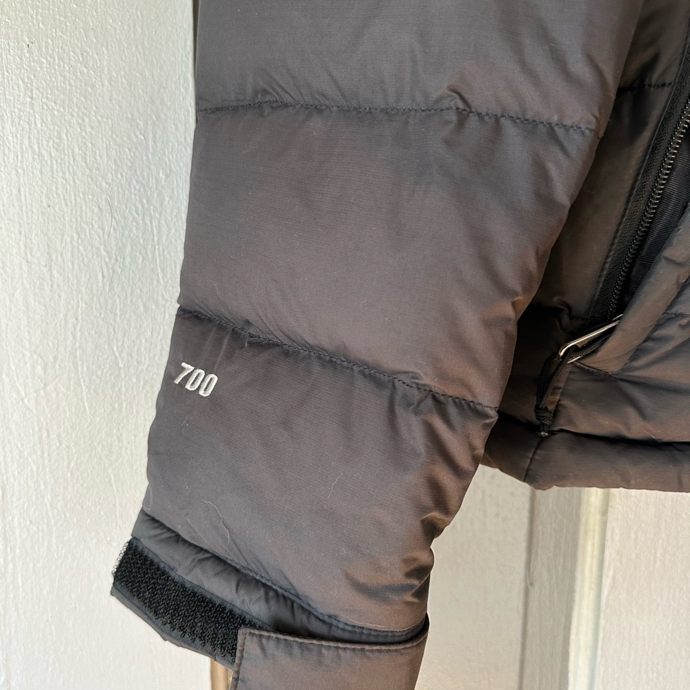 The north face puffer jacket 700 - Picture 6 of 9
